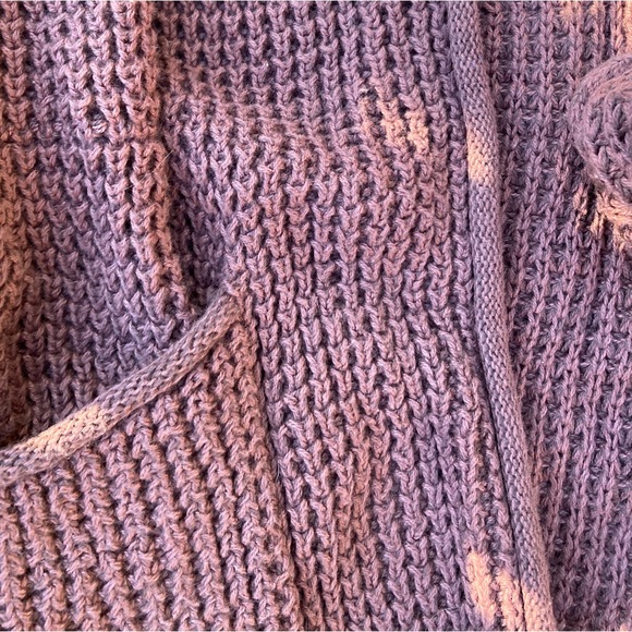 Universal Thread Sweater - Picture 2 of 6